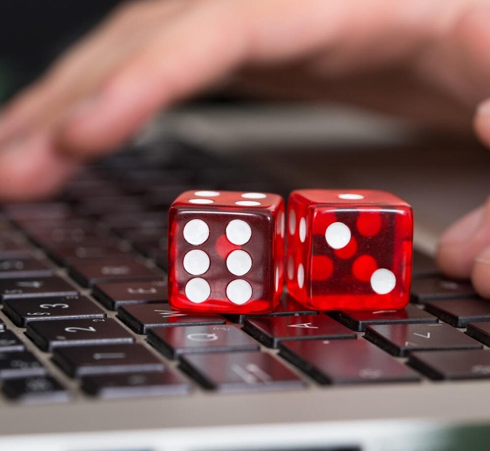 Advantages & Disadvantages Of Online Casinos